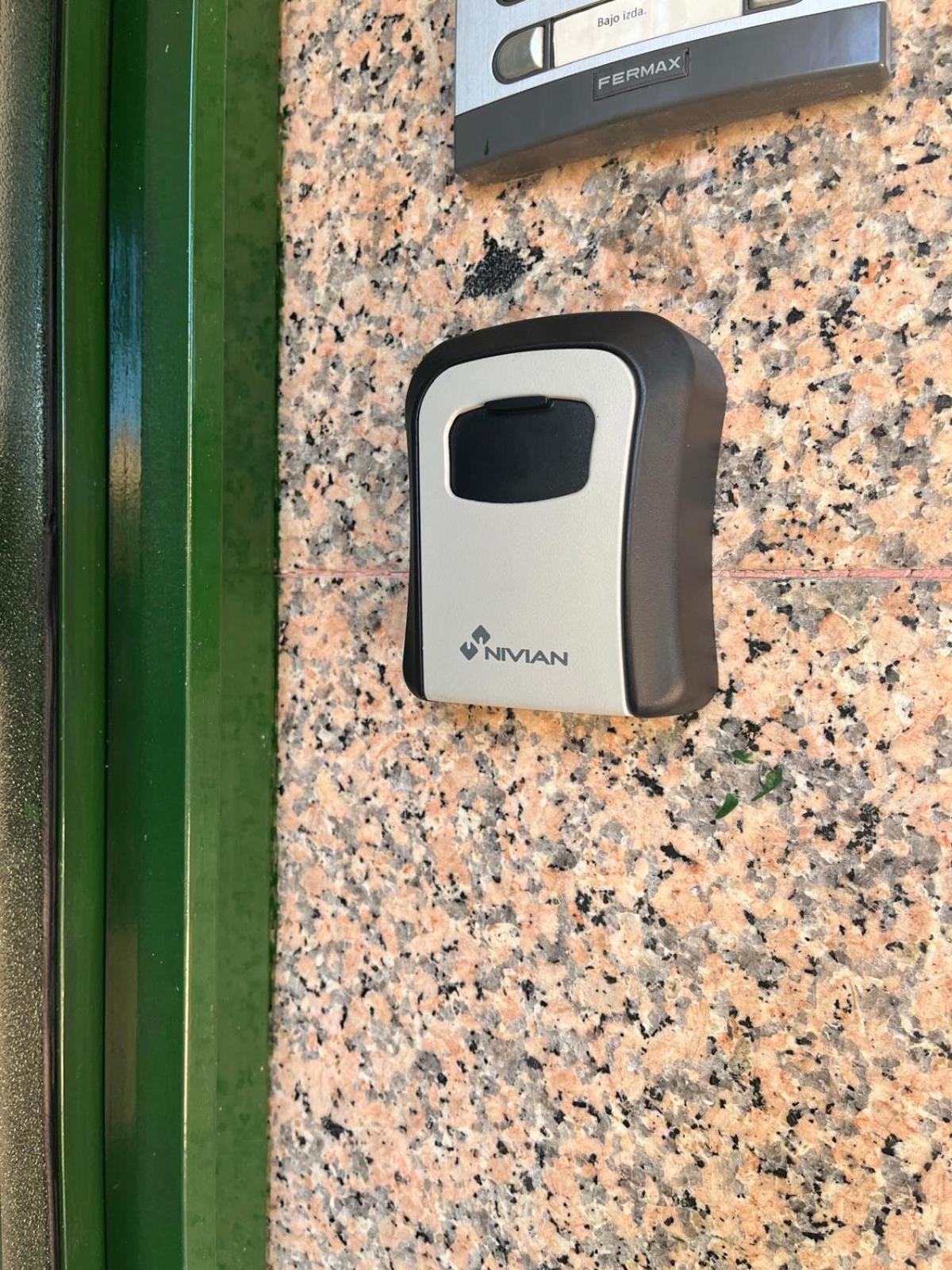 Apartamento Mercurio- Barajas 1B Madrid Exterior photo